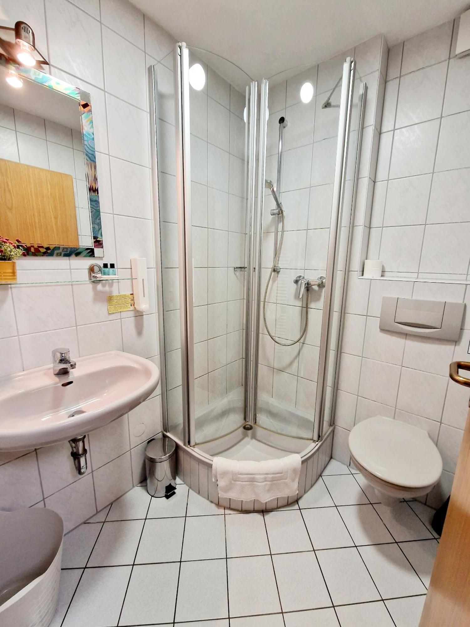 Hotel Rheintal Kappel-Grafenhausen Quarto foto